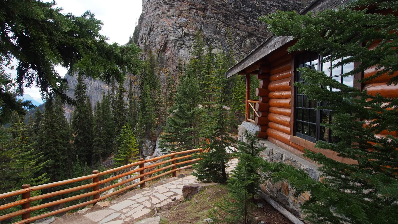 Lake Agnes Tea House above Lake Louise in the forested alpine.
